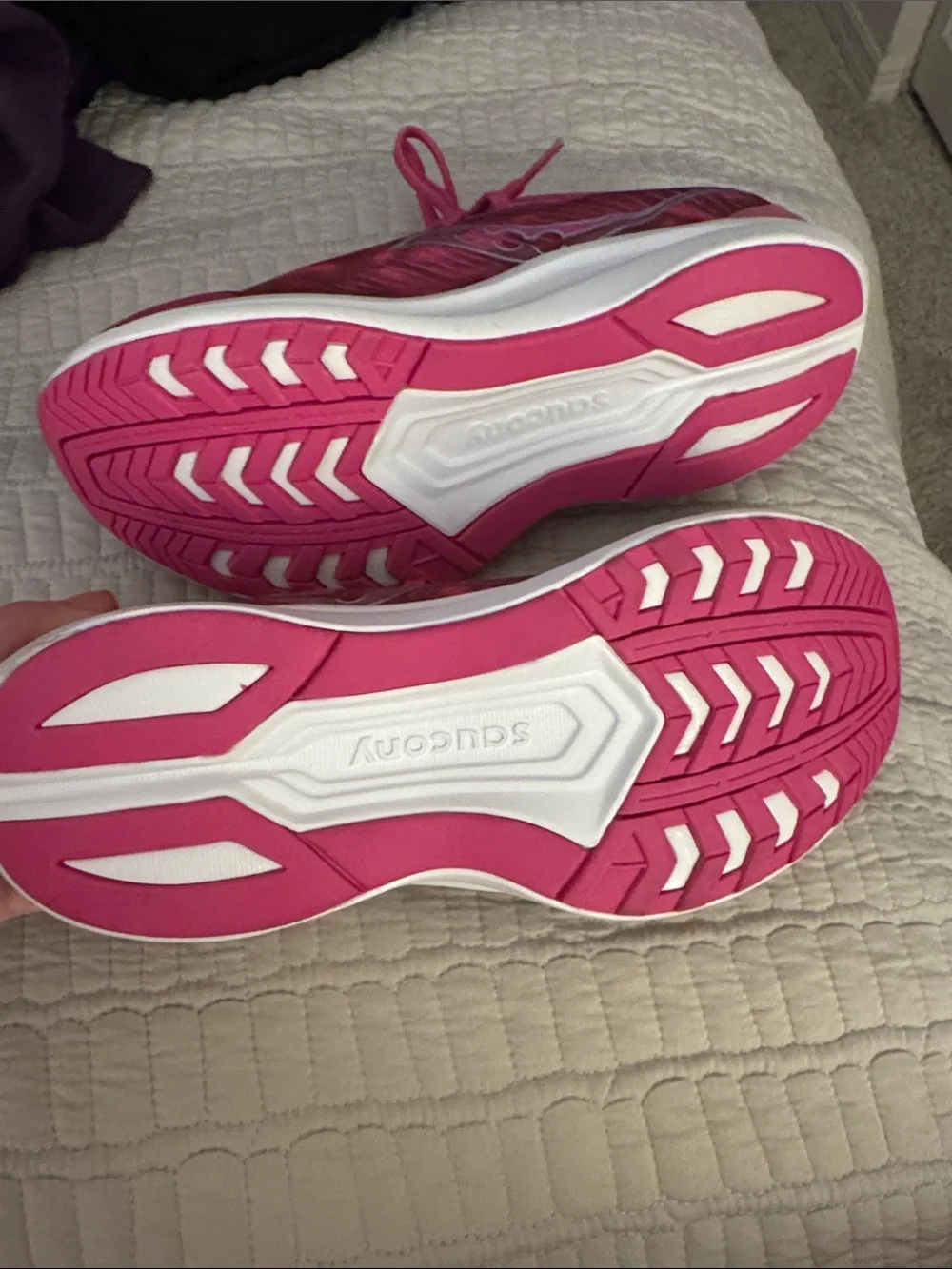 Saucony Endorphin KDZ Rose Size US 5 NWOB